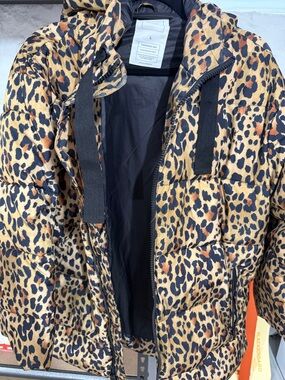 GAP Leopard Print Puffer Jacket in Tan, Black & Brown